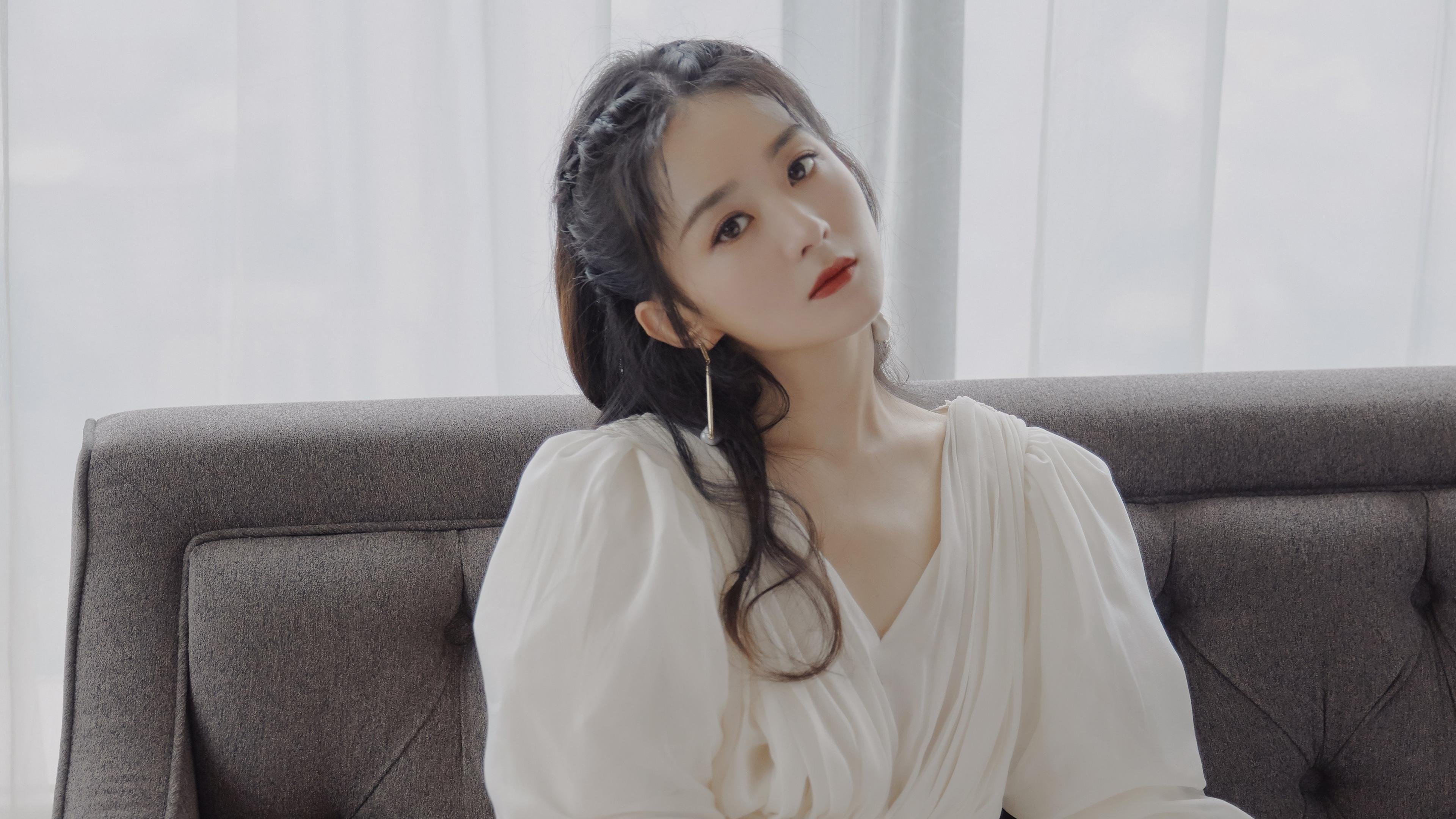 巴尔：凭借出色的防守意识和球场阅读能力，他是全黑队的防守中坚